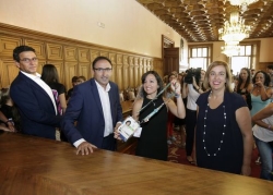 Merecido homenaje a nuestra medalla de plata Sara Bayón