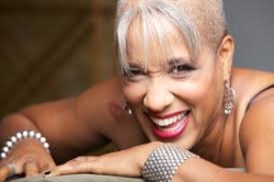 René Marie lleva su voz cálida al Teatro Principal este viernes 11 en el marco del IIJazzPalenciaFestival