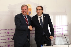 Alfonso Polanco y Antonio Silván, alcaldes de Palencia y León, respectivamente intercambian experiencias para avanzar en proyectos de ciudad