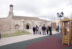 La presidenta de la Diputación, Ángeles Armisén visita Grijota y comprueba el desarrollo de varias obras de acondicionamiento