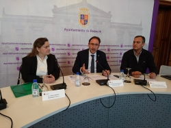 Ayuntamiento e ÍTACA 3 seguirán trabajando juntos para mejorar la convivencia ciudadana en el entorno de los bloques de la calle Francisco Vighi