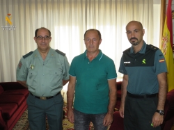 La Guardia Civil va a protagonizar un calendario solidario con miembros de la Asociación Síndrome Down de Palencia.