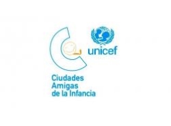 La iniciativa entre el comercio local para celebrar el Día Internacional de la Infancia capta el interés de 13 establecimientos