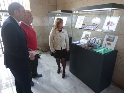 El atrio de la Casa Consistorial acogerá hasta el próximo 1 de julio la exposición 'El fútbol en los sellos'