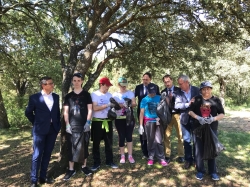 55 residentes de Hermanas Hospitalarias han participado en la limpieza de los entornos de El Refugio del Monte El Viejo