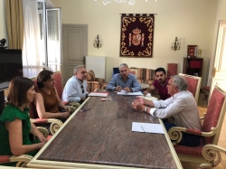 El subdelegado del Gobierno en Palencia se reúne con los responsables provinciales de Cruz Roja Española