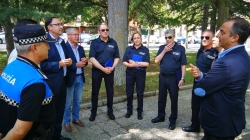 Los cinco Agentes de información y atención al ciudadano han comenzado hoy su servicio por las calles de Palencia