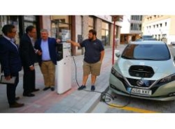 Los palentinos pueden disfrutar de nuevo de la calle Becerro de Bengoa tras su reforma integral