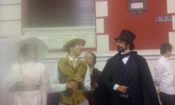 Teatronaos y Ayuntamiento de Palencia colaboran del II Desfile de Moda Histórica y I de Joyería de Época Ciudad de Palencia