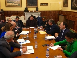 Diputación Provincial, Ayuntamiento de Palencia y la Federación de Asociaciones de Vecinos tratan de solucionar el problema de la Calle Jardines