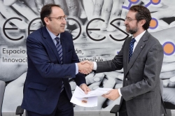 Ayuntamiento de Palencia y Renault España renuevan el convenio de colaboración para el mantenimiento del taller de automoción en el EFIDES