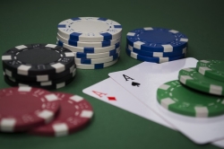 Aprende a jugar al popular juego de cartas blackjack