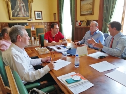 El Alcalde de Palencia se reune con responsables de Urbaser para estudiar sus cometidos y servicios