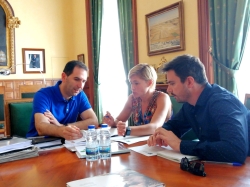 El alcalde de Palencia, Mario Simón, se ha entrevistado con los responsables de la Fundación San Cebrián