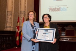 Sofía Moro recibe el XIV Premio Nacional ‘Piedad Isla 2023’ que concede la Diputación de Palencia por su trayectoria y calidad fotográfica