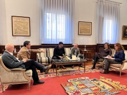 Los alcaldes de Villasarracino y Villaherreros solicitan a la Diputación colaboración para el acondicionamiento de varios de sus edificios