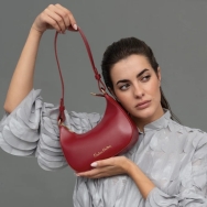 Así ha logrado 1990s convertirse en referente de la elegancia y sofisticación en la moda