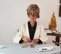 Paloma Lafuente desenmascara las estafas existentes en los amarres de amor