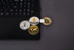 Los bancos españoles se lanzan al cripto y a bitcoin