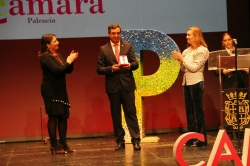 La Cámara de Comercio de Palencia recibe la Medalla de Oro de la Ciudad