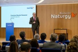 La presidenta de la Diputación asegura en una jornada de la Fundación Naturgy que las renovables son una revolución para el medio rural