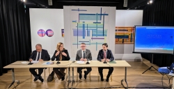 La presidenta de la Diputación de Palencia destaca en Santander la importancia del Puerto para la internacionalización de las empresas palentinas