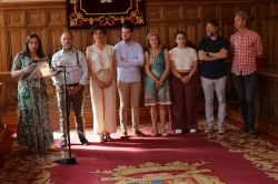 La alcaldesa de Palencia pide perdón a los ciudadanos por la "actuación indecente de Acciona", adjudicataria del CTR