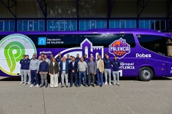 ‘Turismo con Pe’ lanza su nueva campaña turística a bordo del autobús del Súper Agropal que recorrerá toda España