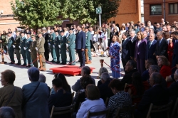La Guardia Civil de Palencia celebró el Día del Pilar con misa, condecoraciones y el desfile, en el estreno en acto oficial del teniente coronel Juan