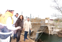 Las obras de rehabilitación del puente de Becerril de Campos en el Canal de Castilla avanzan a buen ritmo