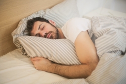 Rituales para dormir mejor y los colchones que complementan tu descanso