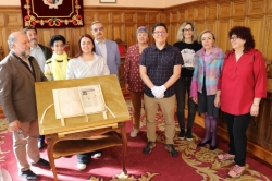 El Ayuntamiento de Palencia incorpora a su patrimonio un documento histórico del siglo XV sobre el gremio textil