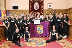 El Ayuntamiento de Palencia recibe a la Escuela de Danza Smile antes de su participación en la Final Nacional de Danza 2026