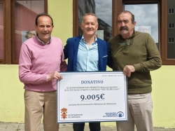 La Asociación Palentina de Párkinson recibe los 9.005 euros de recaudación récord de la XII Carrera Solidaria ‘San Telmo’ de Frómista