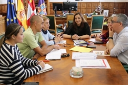 Palencia acoge el proyecto “Arte que Defiende” para visibilizar a personas defensoras de derechos humanos mediante intervenciones urbanas