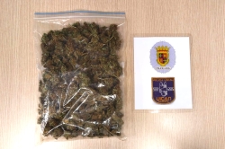 La Policía Local interviene un paquete con más de 100 gramos de marihuana