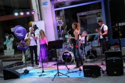 Un centenar de comercios y establecimientos hosteleros convertirán Palencia en el gran escaparate del ocio y las compras con la Showpping Night 2026