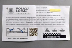 Atención: si te encuentras esta denuncia en tu coche, es falsa