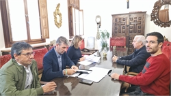 La Diputación estudiará la colaboración con Carrión de los Condes en actuaciones de abastecimiento y arreglo del Museo de Arte Contemporáneo