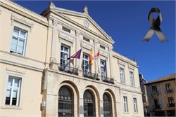 El Ayuntamiento de Palencia se suma al minuto del silencio convocado por la FEMP por el accidente ferroviario de Toledo