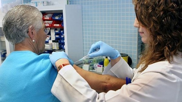 La campaña de vacunación frente a la gripe se inicia en Palencia el 20 de octubre hasta el 5 de diciembre