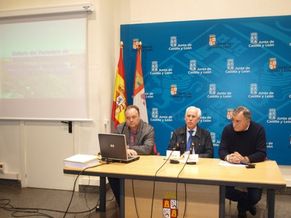 La Junta licita el sellado del vertedero de Cevico de la Torre por 1.365.000 euros
