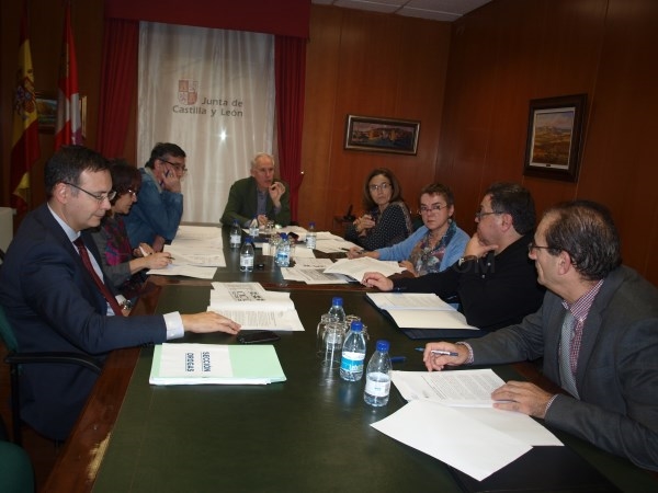 La Junta analiza las actividades realizadas en los centros escolares palentinos para la promoción de la salud