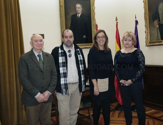 La Diputación estudiará la colaboración con el Ayuntamiento de Cervatos de la Cueza para mejorar varias instalaciones