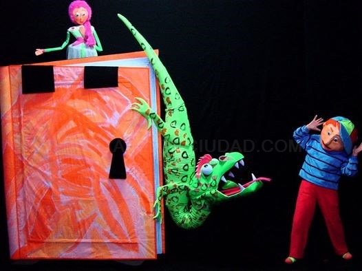 Caleidoscopio Teatro interpreta en el Invierno Cultural de Palencia su canto a la magia de los libros, ‘Ábrete Sésamo’