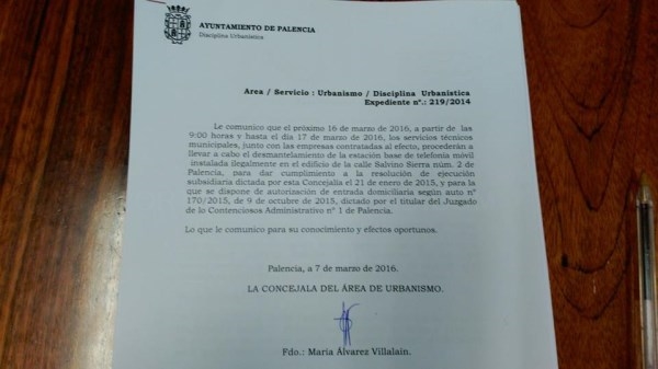 El Ayuntamiento procederá a la retirada de la base de telefonía móvil ubicada en el edificio de Salvino Sierra número 2 el próximo miércoles