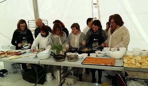 La Diputación inicia su edición 2016 de Muestras Alimentarias en Paredes de Nava con una gran participación de público y el ánimo de los productores