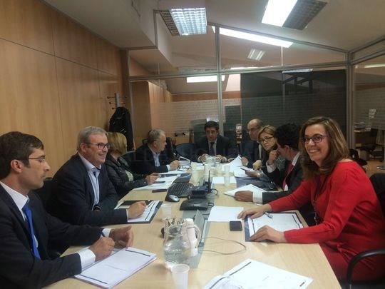 La presidenta de la Diputación asiste a la reunión de la Federación Regional de Municipios y Provincias
