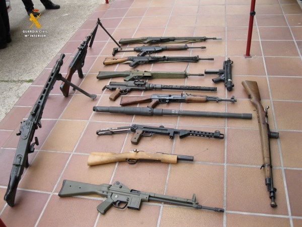 La Guardia Civil de Palencia ha procedido a la destrucción de 345 armas de fuego y 203 armas blancas
