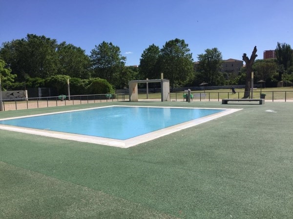 Ayer abrieron sus puertas las piscinas de verano de El Sotillo